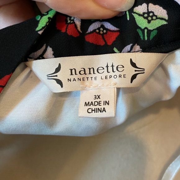 Nanette Lepore Floral Tunic Blouse Size 3X - Picture 9 of 11